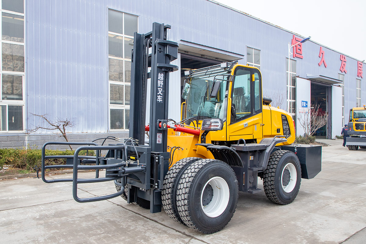 How much do you know about the types and characteristics of forklifts?